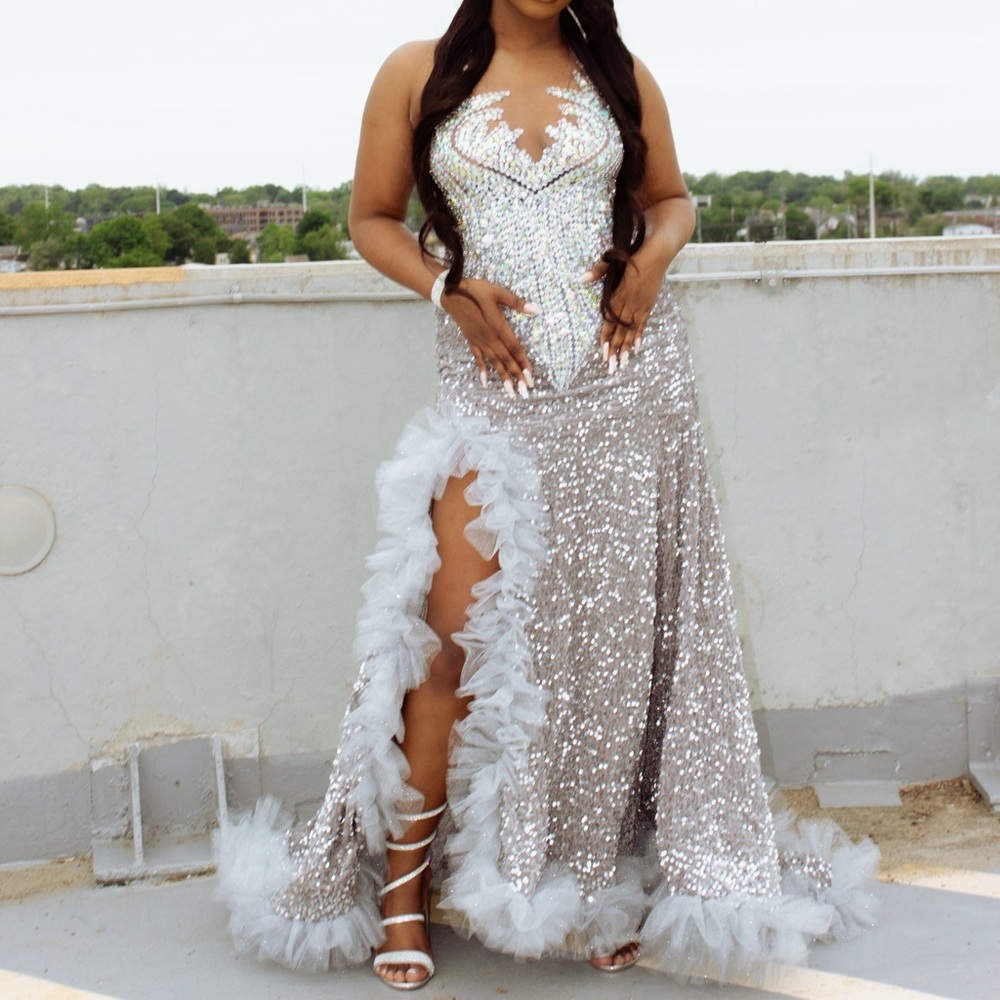 Beautiful silver prom dress!